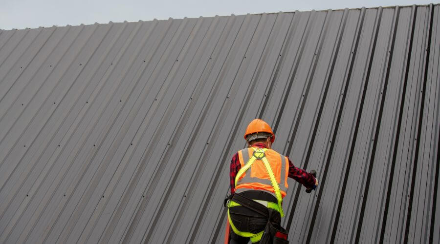 Professional Flat Roofing Installation in Lakehead, CA